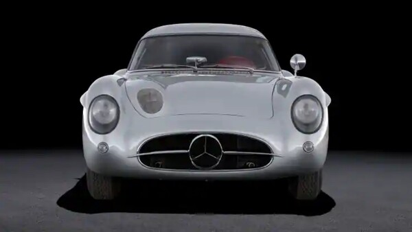 Τιμή- ρεκόρ για Mercedes του 1955 σε δημοπρασία –Πωλήθηκε προς 135 εκατ. ευρώ