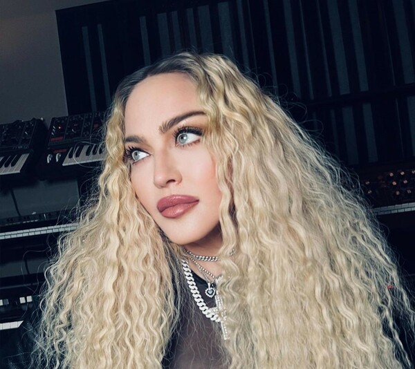 Η Μαντόνα προσπάθησε να κάνει Live στο Instagram αλλά αποκλείστηκε- «What the f**k?»
