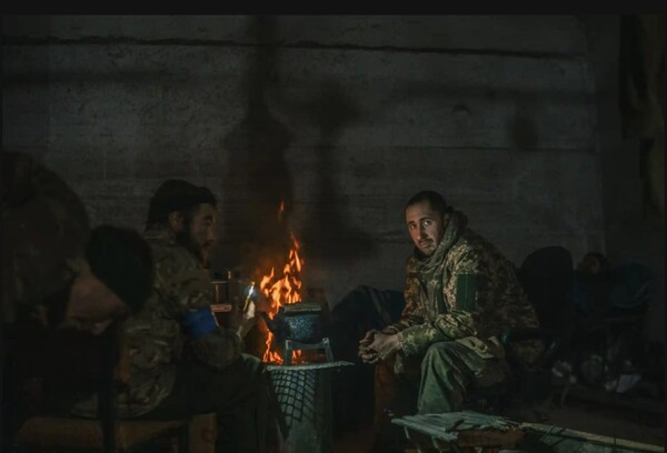 Αζοφστάλ: Οι φωτογραφίες Ουκρανού στρατιώτη πριν την παράδοση στους Ρώσους
