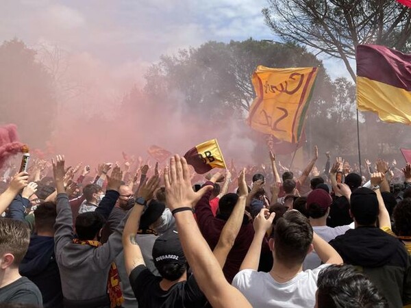 Ρώμη: «Χειρόφρενο» σε λεωφορεία και τραμ, απαγόρευση αλκοόλ, αστυνομία παντού λόγω ματς στα... Τίρανα 