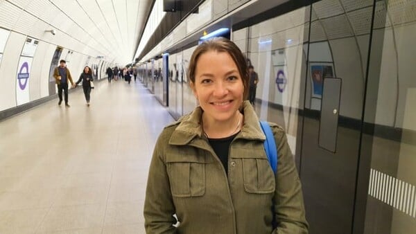 «Γραμμή Ελισάβετ»: Ο νέος υπόγειος σιδηρόδρομος βαθιά κάτω από το Λονδίνο ξεκίνησε δρομολόγια