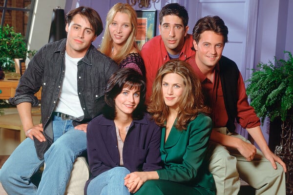 Friends: Ο αναπάντεχα «αστείος», γιατί ξεχώρισαν την Κόρτνεϊ Κοξ και η παρεξήγηση με την Λίζα Κούντροου