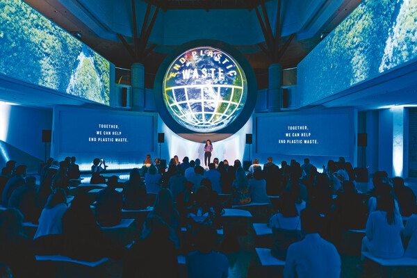 End Plastic Waste: Αν είμαστε μέρος του προβλήματος, μπορούμε να γίνουμε και μέρος της λύσης