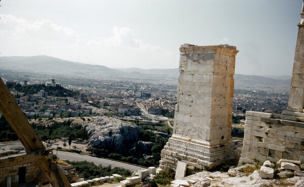 Μια βόλτα στην Αθήνα του 1952