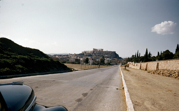 Μια βόλτα στην Αθήνα του 1952