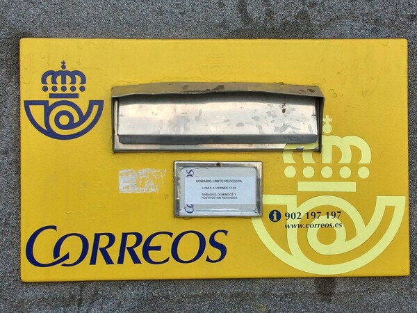 Δίωξη σε Ισπανό ταχυδρόμο - Βρέθηκαν πάνω από 20.000 ανεπίδοτα γράμματα στο σπίτι του 