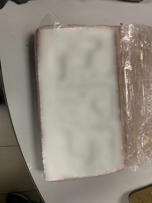 Βίντεο από τη στιγμή που η αστυνομία εισβάλει σε σπίτι για ναρκωτικά -Κατασχέθηκαν 300 κιλά κοκαΐνης