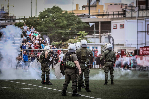Επεισόδια έπειτα από ποδοσφαιρικό ματς στο Ρουφ: 6 συλλήψεις, ανάμεσά τους ανήλικοι 