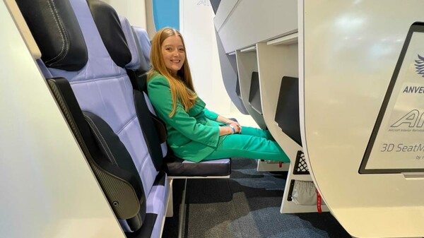 «Επανάσταση ή κόλαση;»: Κάποιος σχεδίασε διώροφα καθίσματα αεροσκάφους και οι γνώμες διχάζονται