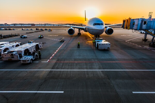 Το αεροδρόμιο του Άμστερνταμ βάζει όριο στον αριθμό των επιβατών το καλοκαίρι