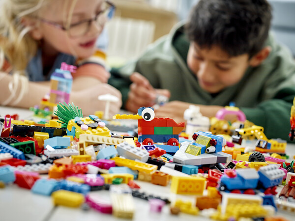 90 χρόνια LEGO®: Χτίζουμε τον κόσμο μας από την αρχή, ένα τουβλάκι LEGO τη φορά