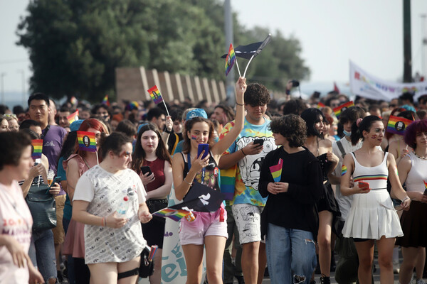 Thessaloniki Pride: Χρώματα, ουράνια τόξα και υπερηφάνεια με σύνθημα το «Μάθημα Αποδοχής»