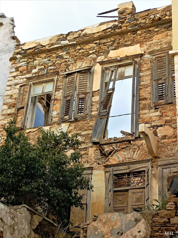 Σύρος: Τα διατηρητέα της Ερμούπολης εκπέμπουν SOS