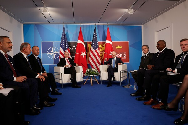Σύνοδος Κορυφής ΝΑΤΟ: Σε εξέλιξη η κρίσιμη συνάντηση Μπάιντεν - Ερντογάν 