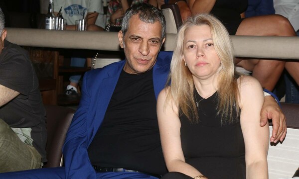 Θέμης Αδαμαντίδης: «Μου έφυγε το κεφάλι από τα χαστούκια», καταγγέλλει η πρώην σύντροφός και μητέρα των παιδιών του