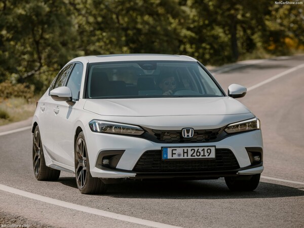 Nέο Honda Civic e:HEV: Bενζινοκίνητος εξηλεκτρισμός