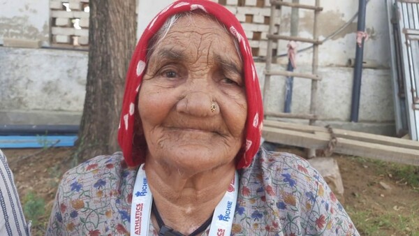 Ινδία: Η γιαγιά «Μπολτ» που τρέχει σε αγώνες - Στα 105 της χρόνια σπάει το ένα ρεκόρ μετά το άλλο 