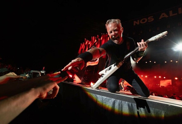Οι Metallica παίζουν το «Master of Puppets» για σκηνή του «Stranger Things»