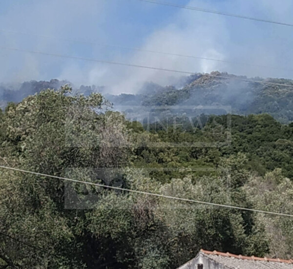 Δεύτερη φωτιά στο Ρέθυμνο, μάχη και στην Κέρκυρα – Οι εξελίξεις στα πύρινα μέτωπα 