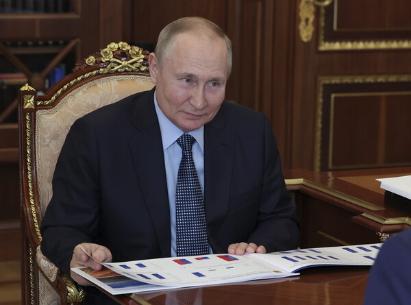 Νόμος του Πούτιν βοηθά του Ρώσους επενδυτές να «ξεφορτωθούν» δεσμευμένα περιουσιακά στοιχεία
