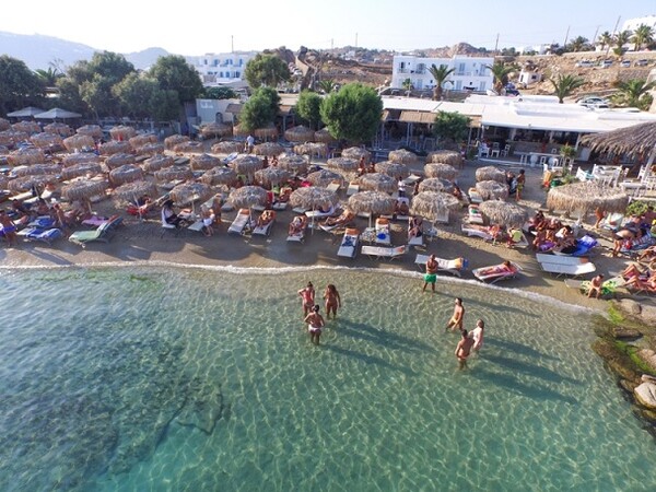 Μύκονος: Άγριο ξύλο σε beach bar - Συνελήφθησαν τρία άτομα 