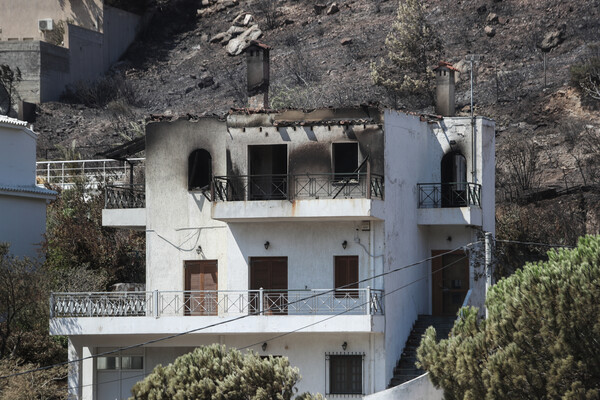 πεντελη καμένα