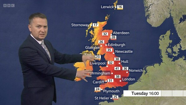 UK heatwave: Weather forecasters report unprecedented trolling