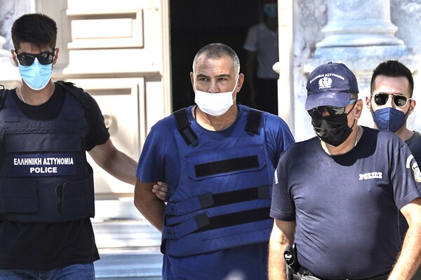 Βιασμός 14χρονης - Λέσβος: Έρευνες για ασέλγεια και σε δεύτερη ανήλικη από τον αστυνομικό