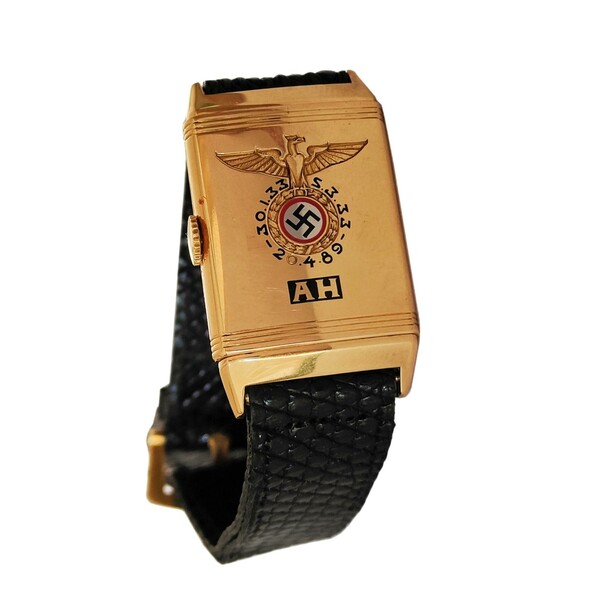 ΤΣΕΚ ΦΩΤΟ Ποιος έδωσε ένα εκατομμύριο δολάρια για το ρολόι του Χίτλερ;