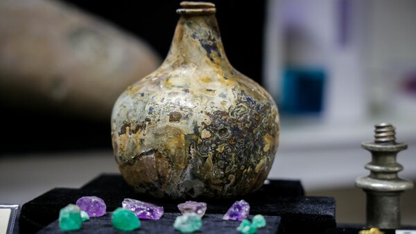 Μπαχάμες: Χρυσάφι και κοσμήματα βρέθηκαν σε ναυάγιο 366 ετών