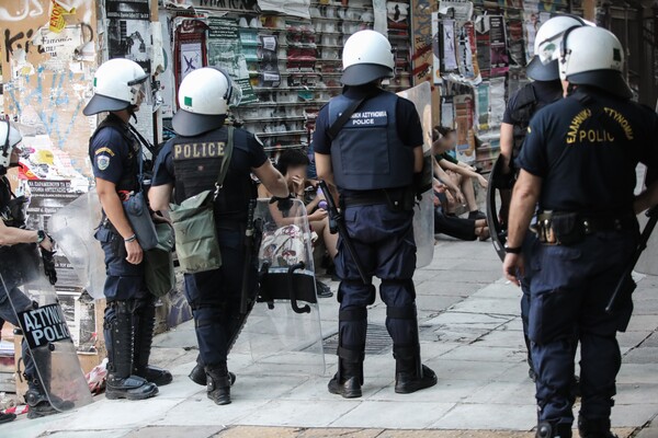 Νέα ένταση στα Εξάρχεια για τις εργασίες του Μετρό - Δεκάδες προσαγωγές