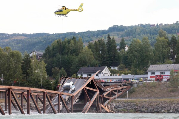 Κατέρρευσε γέφυρα στη Νορβηγία- Διασώθηκαν δύο οδηγοί 