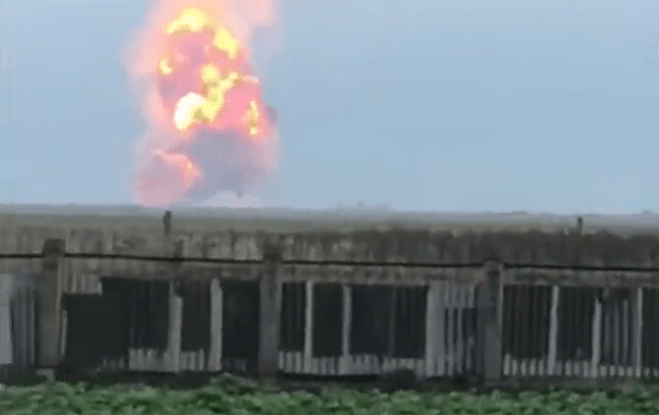 Ισχυρές εκρήξεις σε ρωσική αποθήκη πυρομαχικών στην Κριμαία