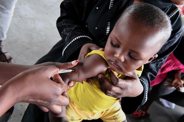 Ζιμπάμπουε: Τουλάχιστον 157 παιδιά νεκρά από επιδημία ιλαράς