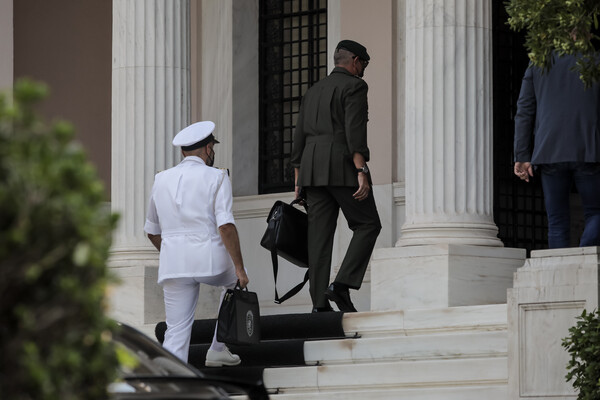 Συνεδριάζει αύριο το ΚΥΣΕΑ για την φύλαξη στον Έβρο