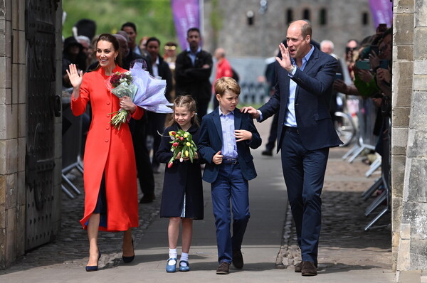 William and Kate to move family out of London to give children 'normal' life