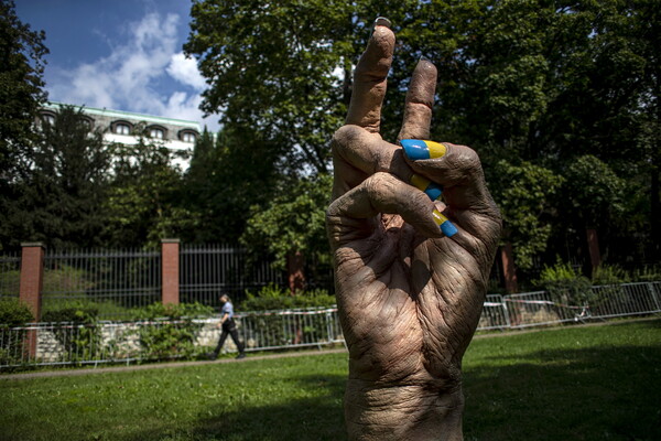jan slovencik hand
