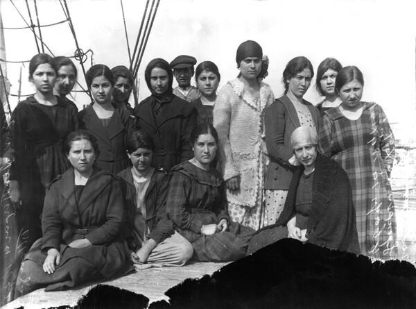 Oι πρόσφυγες του '22 καταφθάνουν στην Ελλάδα πριν ακριβώς 100 χρόνια