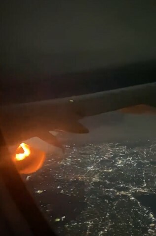 Μεξικό: Κινητήρας αεροπλάνου έπιασε φωτιά την ώρα της πτήσης - Πανικός στους επιβάτες