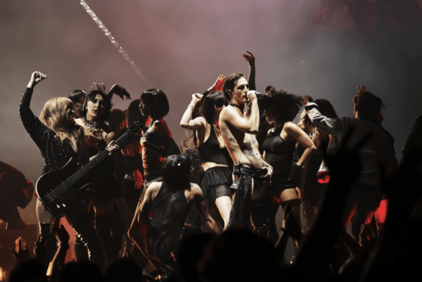 Τα VMA λογόκριναν την εμφάνιση των Måneskin στη σκηνή λόγω «ατυχήματος με την γκαρνταρόμπα»