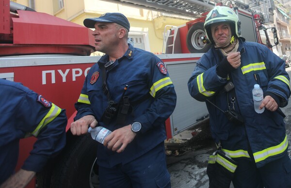 Φωτιά στη Λεωφόρο Ηρακλείου- Κοντά στο γήπεδο της Ριζούπολης