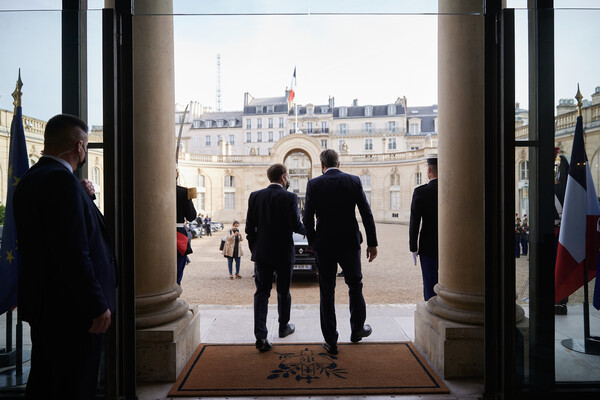 Στο Παρίσι την ερχόμενη Δευτέρα ο Κυριάκος Μητσοτάκης - Θα συναντηθεί με τον Εμανουέλ Μακρόν