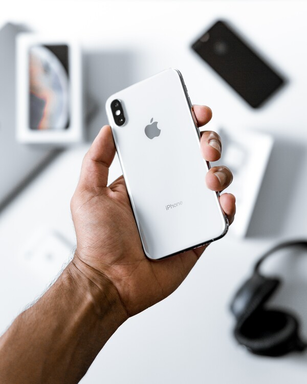 Apple: Αύριο αναμένεται η παρουσίαση του νέου iPhone14