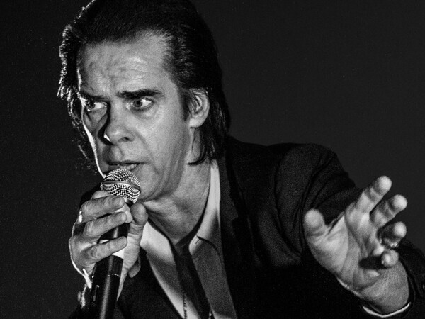 Πίστη, ελπίδα, μακελειό: Το Κατά Nick Cave Ευαγγέλιο και οι μηχανισμοί του πένθους 