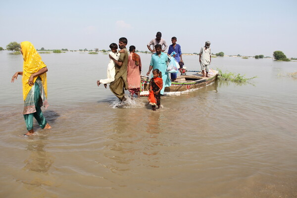 World heading into ‘uncharted territory of destruction’, says climate report