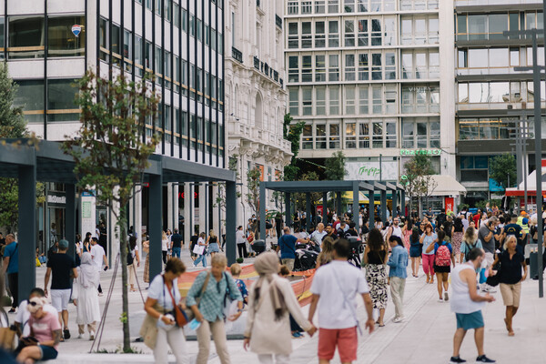 SYNTAGMA