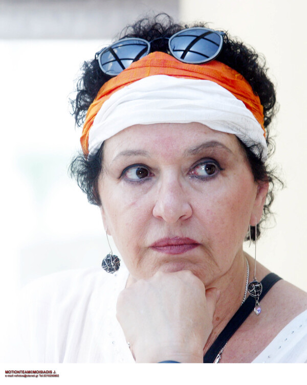 «Μια γυναίκα-σταθμός, αντίο γοργόνα μας»: Η Finos Film αποχαιρετά τη Μάρθα Καραγιάννη 