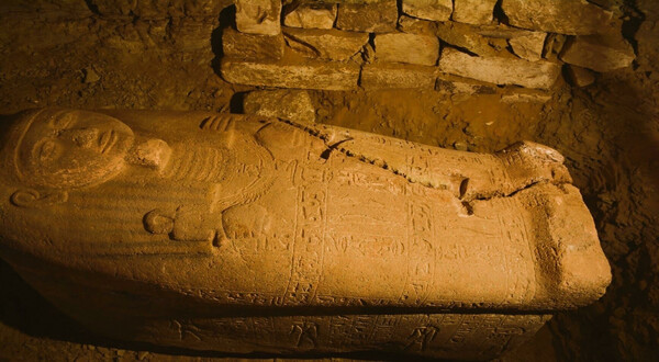 Σαρκοφάγος από την εποχή του Ραμσή Β’ ανακαλύφθηκε στη Σακκάρα της Αιγύπτου