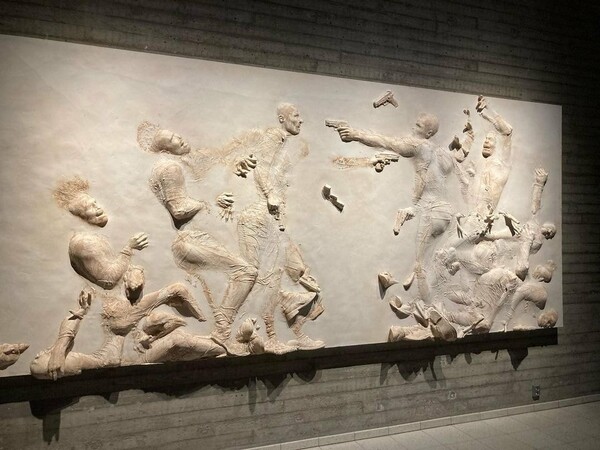 Ο Μπραντ Πιτ παρουσιάζει τα πρώτα του έργα γλυπτικής