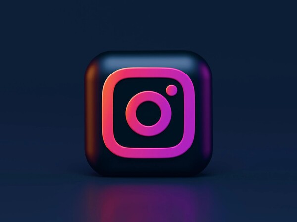 Έπεσε το Instagram